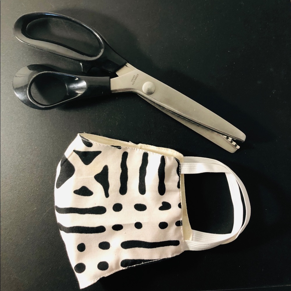 Mask/facemask - Picture 2 of 2